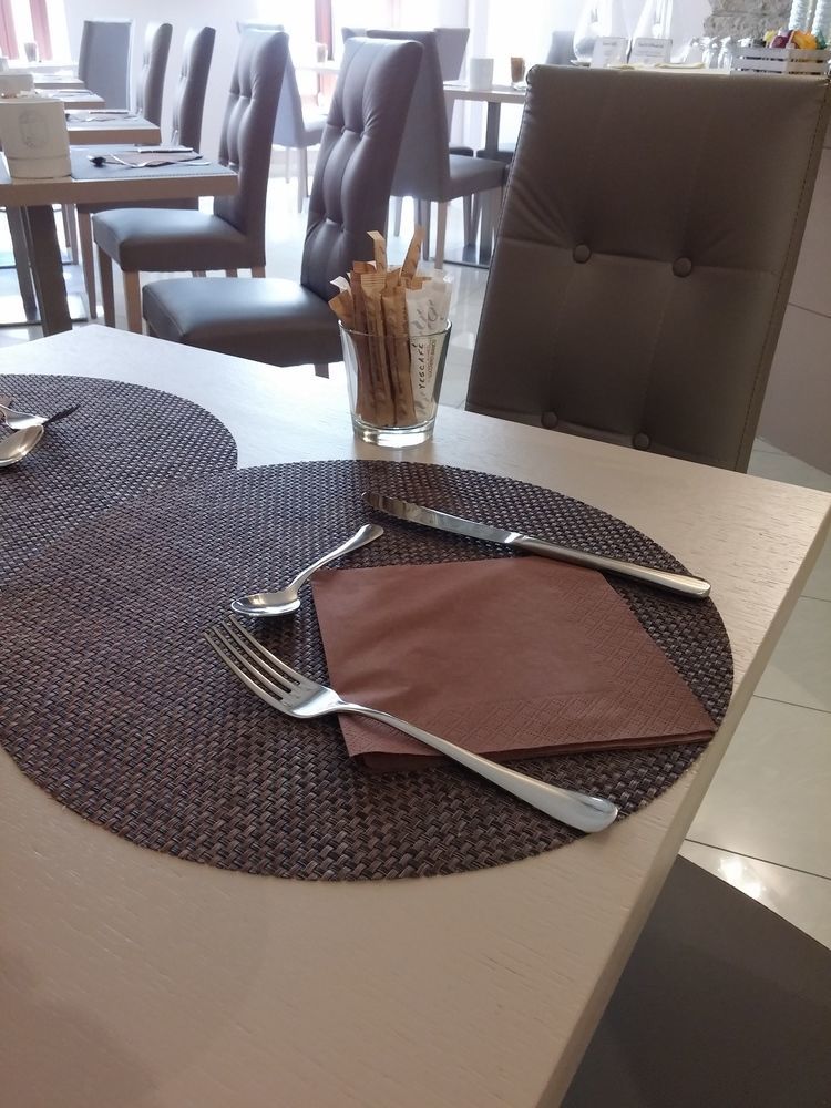 Hotel Centrale ออลเบีย ภายนอก รูปภาพ
